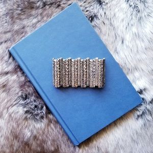 Wide Silver Metal Bar Stretch Bracelet